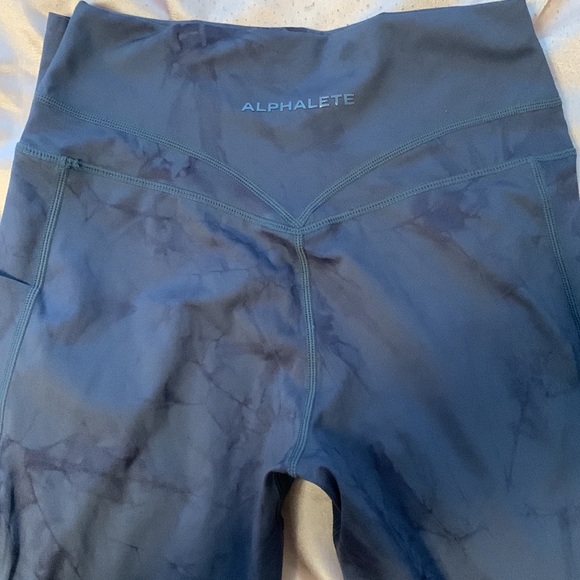 Alphalete Tie dye blue leggings. Only worn once. Size MEDIUM - Picture 2 of 2